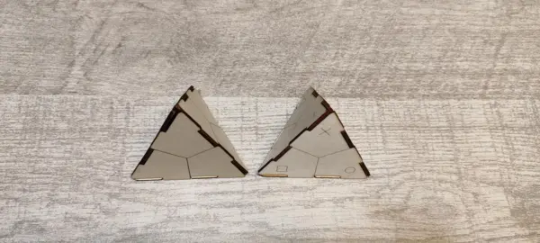 🔺 Tétraèdre en Bois Personnalisable – Image 3