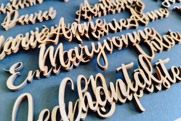🎉 Prénom en Bois Décoratif – Marque-Place pour Mariage, Baptême ou Anniversaire